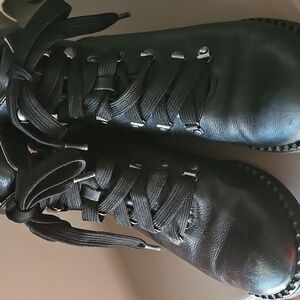 GENTLE SOULS VERIC LACE UP LEATHER HIKER BOOTIES